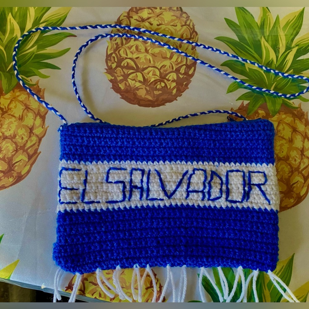 Salvadorean purse 👜